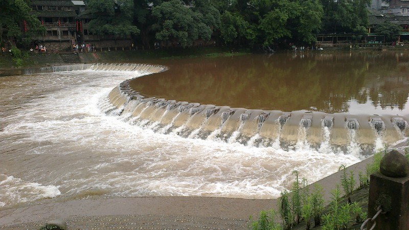 ����������Ϊ�ǵ���ȥ�ģ��˲�����Ҫ����ɽˮ�羰��һ����ȡ�û���ûʲô������ˡ�