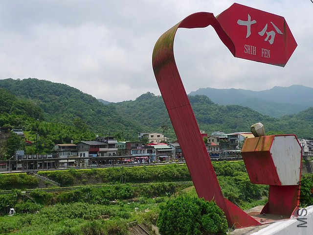 6cfaebda-5f61-4840-8247-1b3628b667de.jpg
