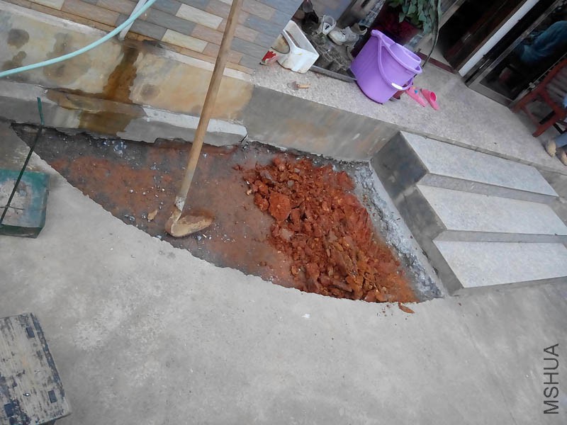 �±ߵ����Ӳ�˵㣬�ڵ�����������