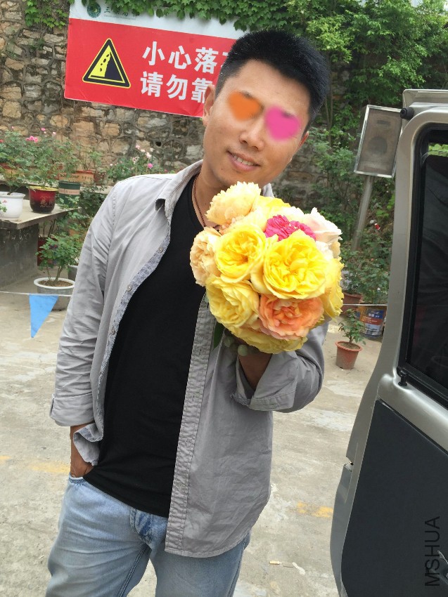 QQͼƬ20160421213509_����.jpg