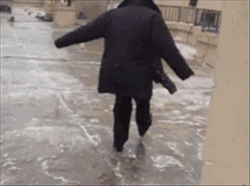 091915f2g2kp2xk731ec30.gif