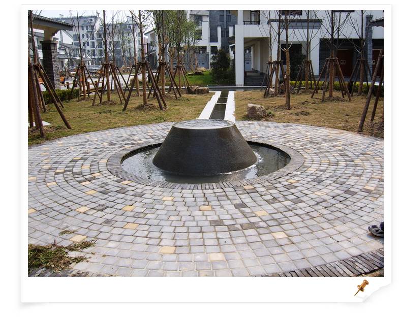 С˧��Ĵ�Ů��