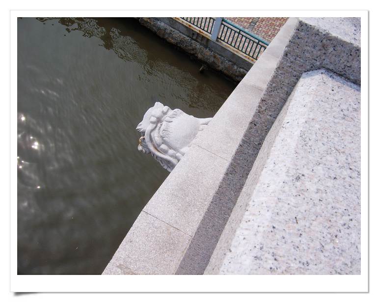 С˧��Ĵ�Ů��