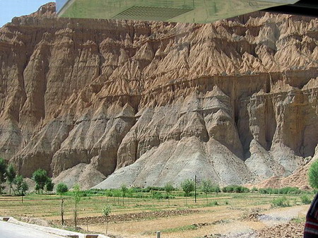 �ຣ��֮��