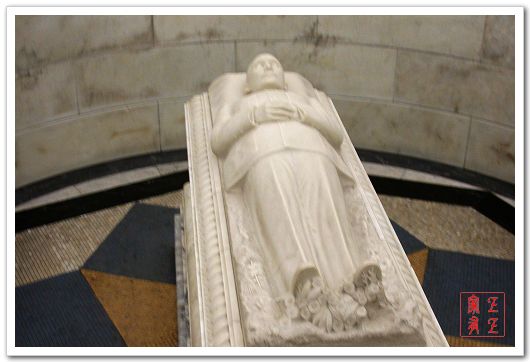 �Ͼ���ɽ��