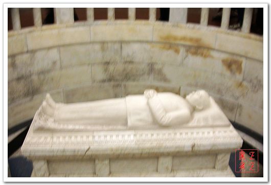 �Ͼ���ɽ��