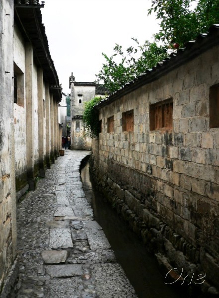 ע�⣬�����еļ�λ��Ҳ�Ǻ��۲��ģ����Ǳ��ش���Ӵ��