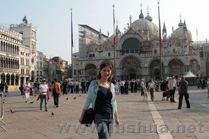 ʥ���ɹ㳡�����