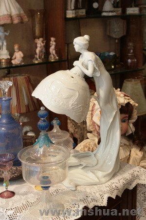 ����С����ľ���̨��