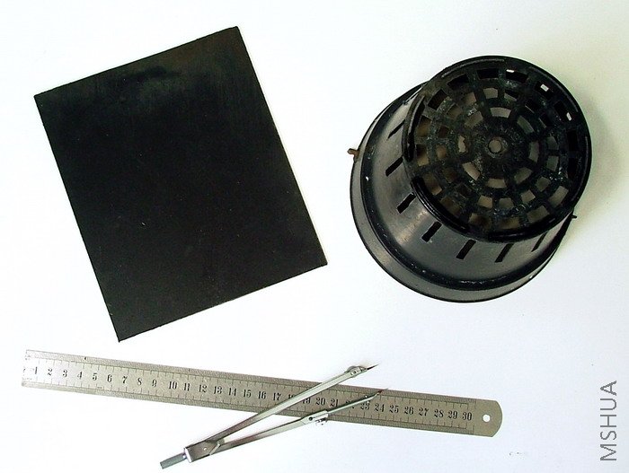 ��԰�����ܽ����ϻ���һ���Ȼ���ױ�Ե�Դ�Լ110mm����԰��.